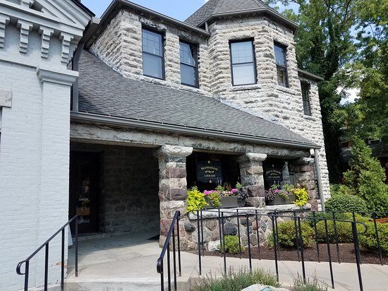 John D. Barrow Art Gallery